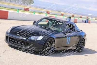 media/Mar-30-2025-Speed Ventures (Sun) [[39e6b1441d]]/Black/Grid/